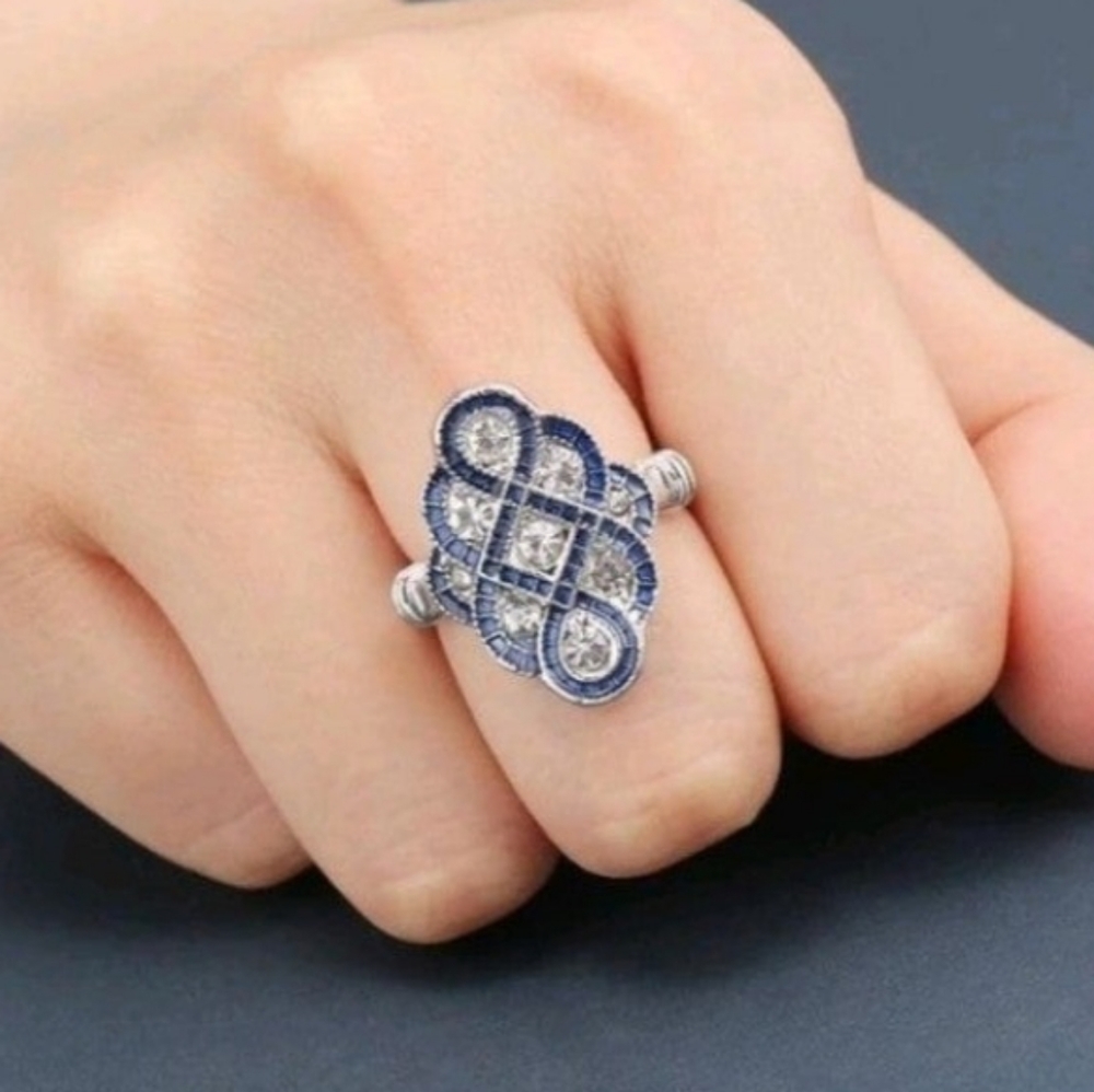 Vintage wedding style special design silver size 6 ring
